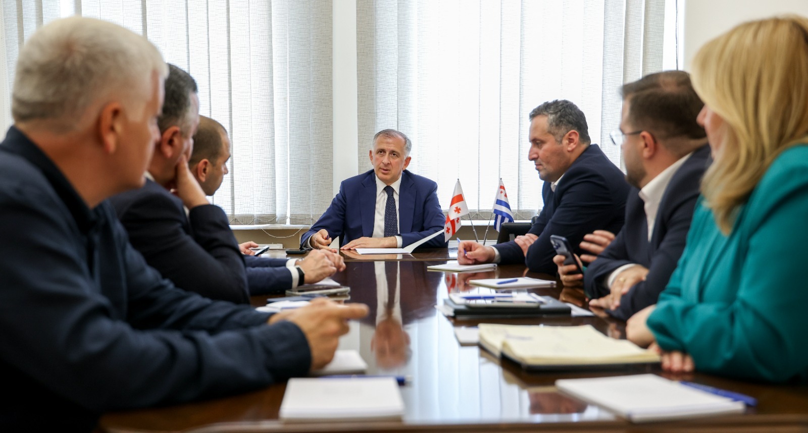 ზურაბ პატარაძემ რეგიონში ტურისტულ სეზონზე არსებული ვითარება და დაგეგმილი ღონისძიებები განიხილა