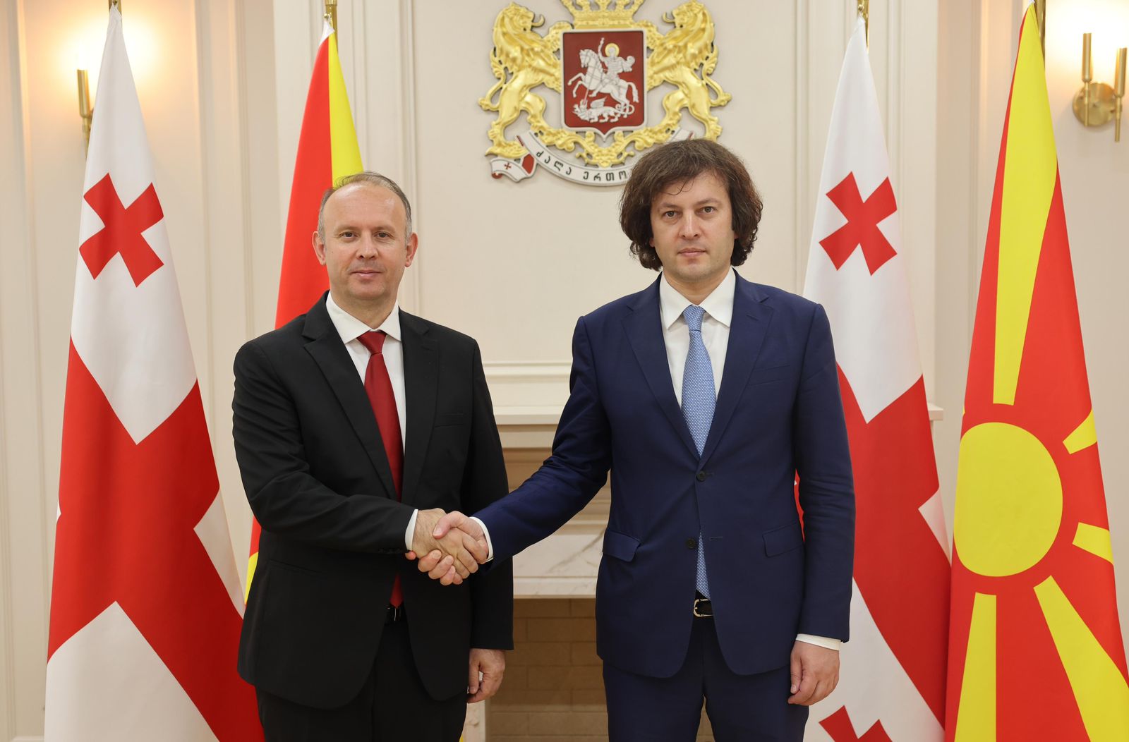 Frontnews image description