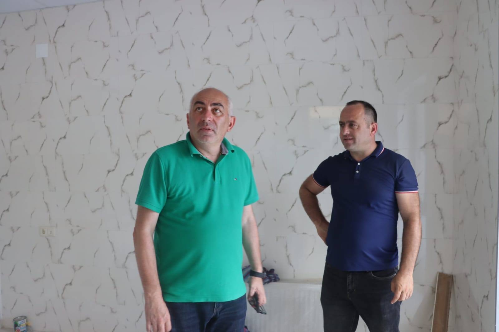 წალენჯიხის მუნიციპალიტეტის მერი სოციალურად დაუცველი ოჯახებისთვის საცხოვრებელი სახლების მშენებლობებს გაეცნო — 8