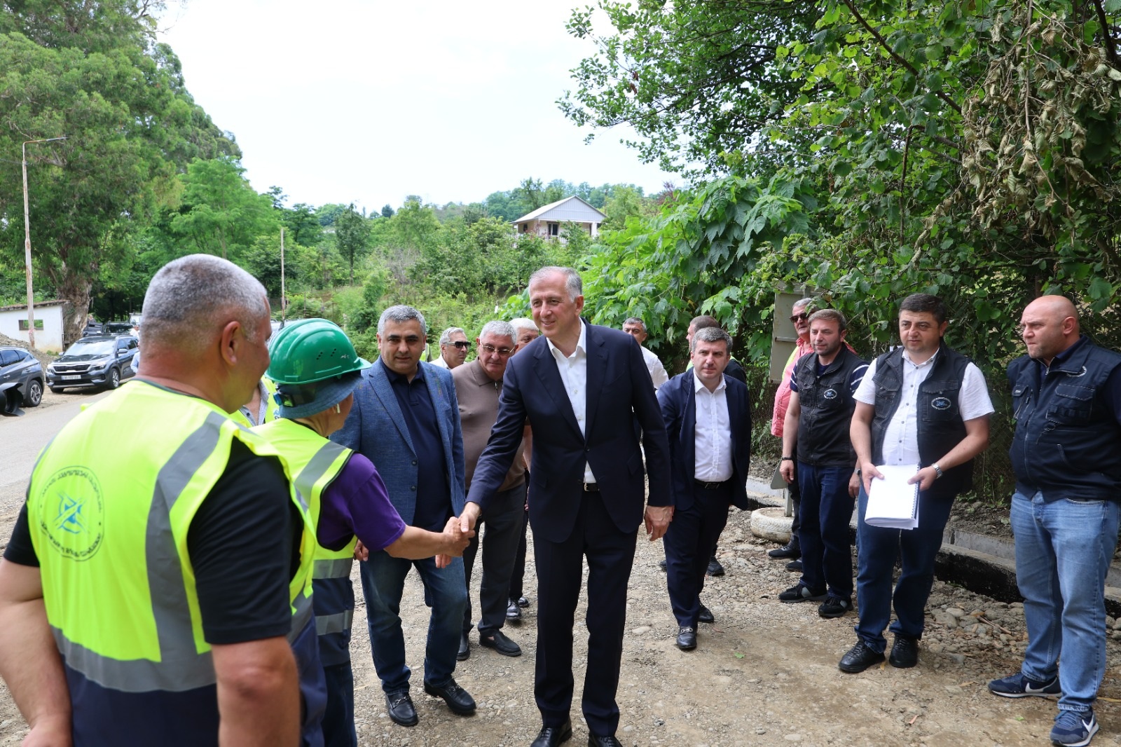 ზურაბ პატარაძე ხელვაჩაურის და ქობულეთის მუნიციპალიტეტში საგზაო ინფრასტრუქტურის მოწყობისა და რეაბილიტაციის სამუშაოებს გაეცნო