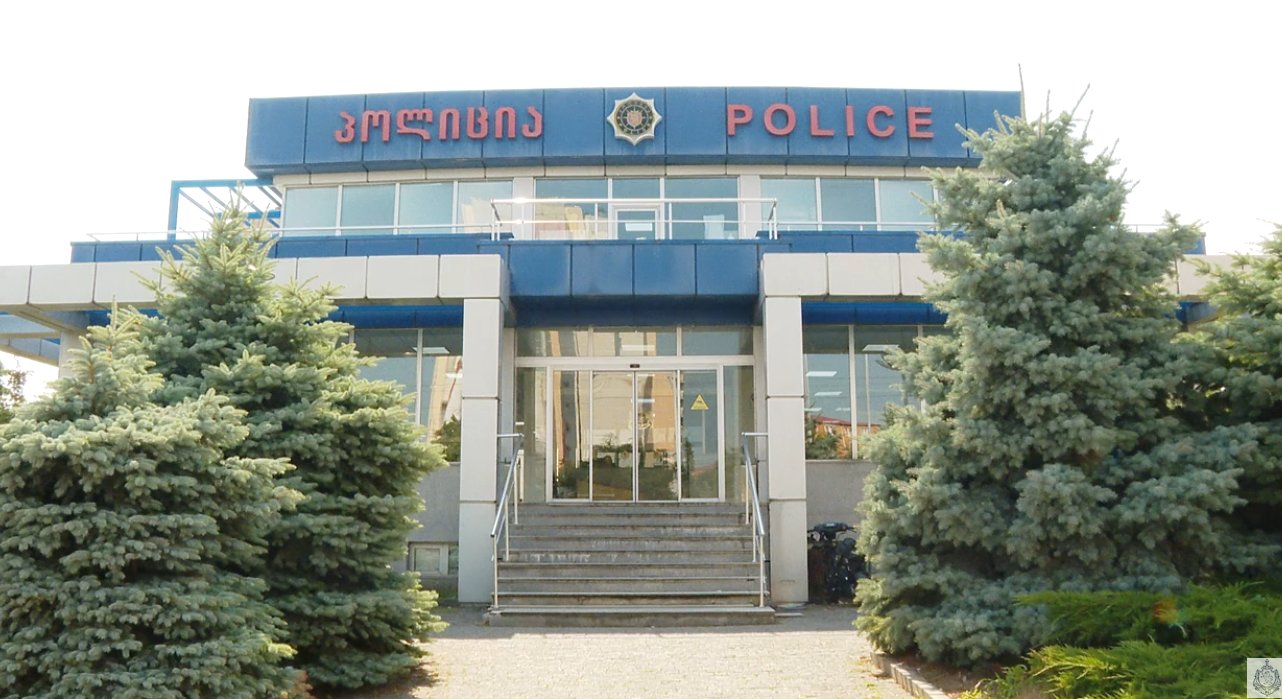 თბილისში ბინის გაქურდვის ბრალდებით ერთი პირი დააკავეს