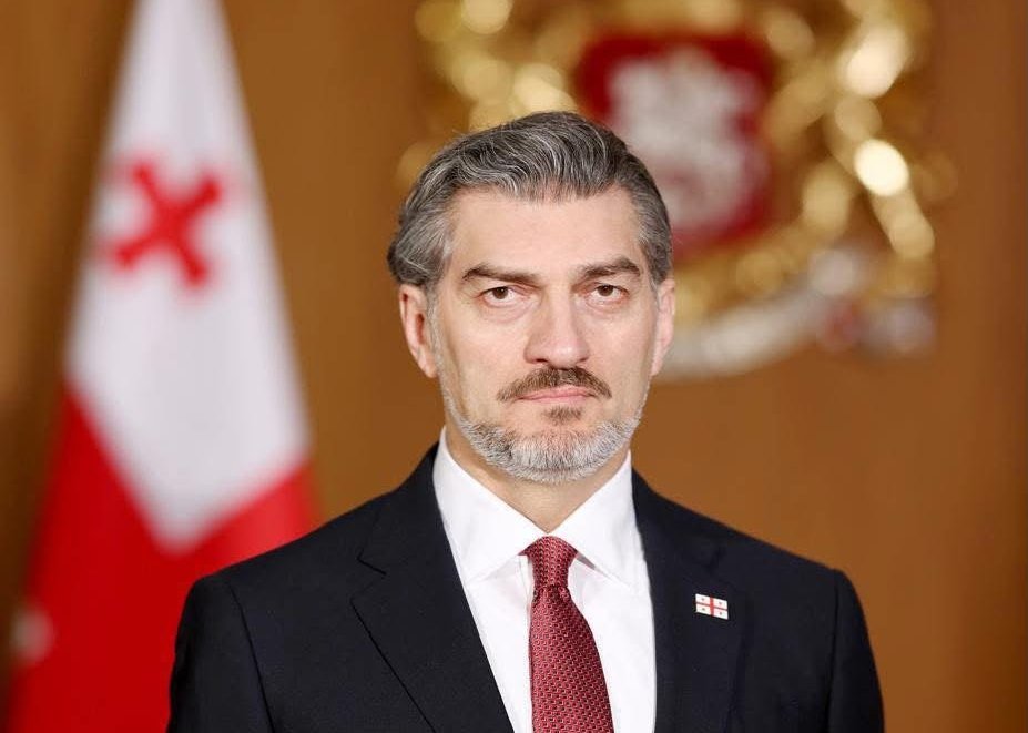 მიხეილ ყაველაშვილი ნანი ბრეგვაძეს იუბილეს ულოცავს