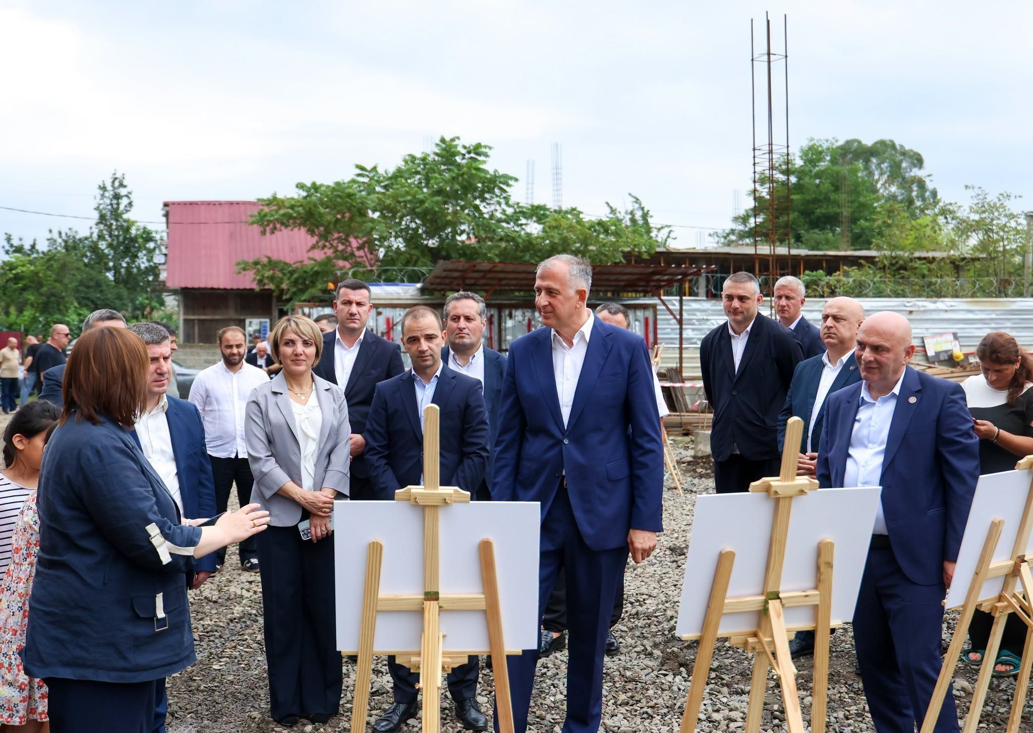 ზურაბ პატარაძე "ოცნების ქალაქში" მიმდინარე პროექტების მშენებლობას გაეცნო