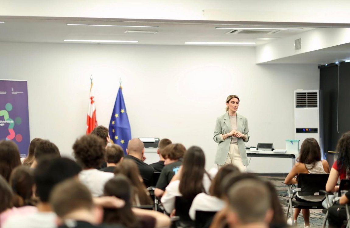 საარჩევნო ადმინისტრაციამ ყვარლის ახალგაზრდული ბანაკის მონაწილეებთან მორიგი შეხვედრა გამართა
