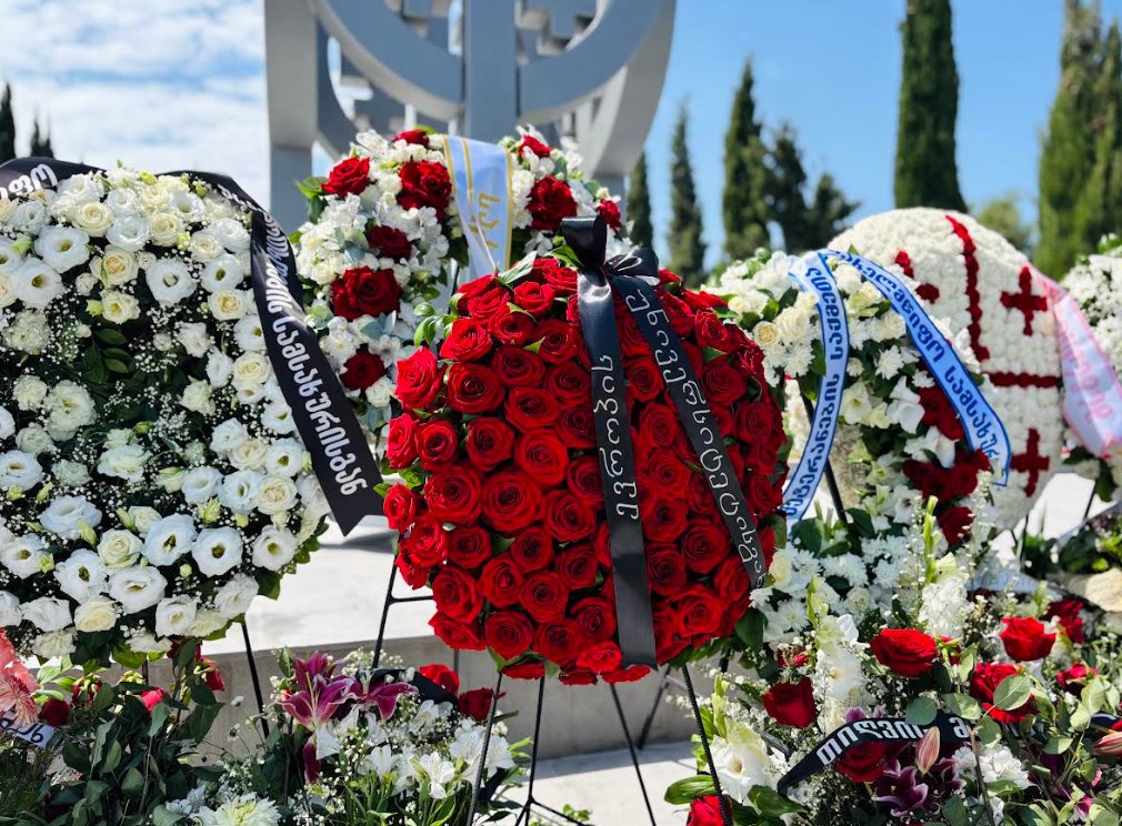 European University Pays Tribute to Fallen Heroes of the August War
