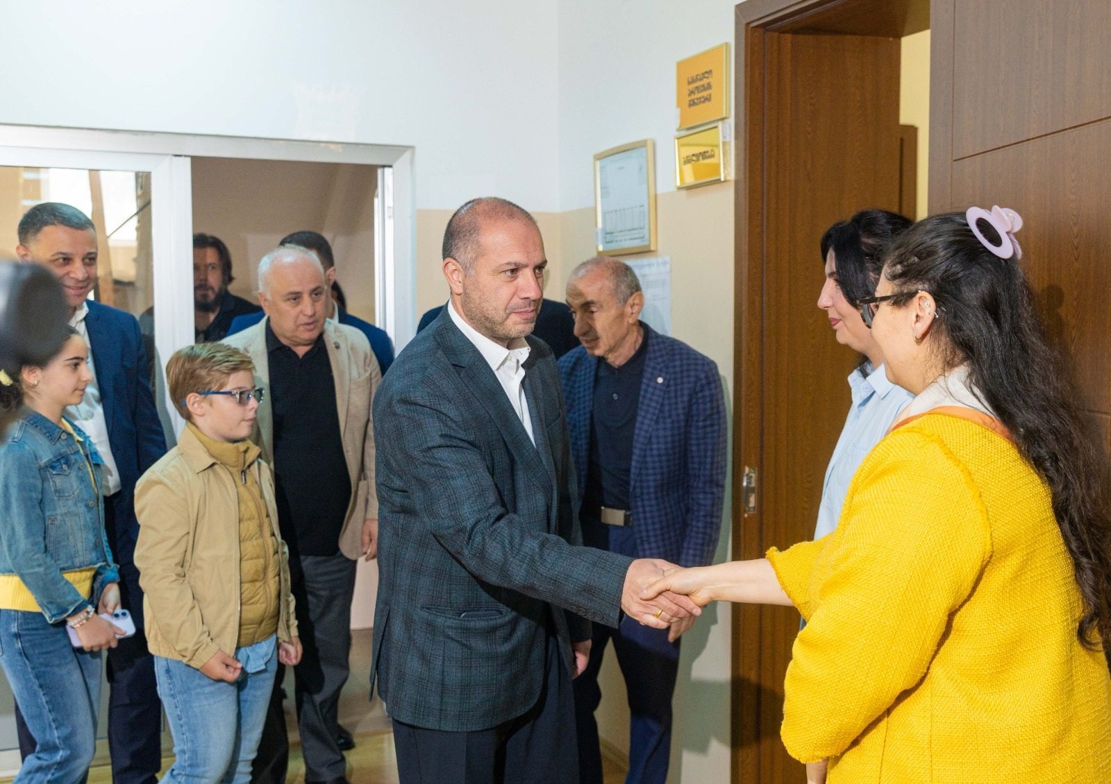 გივი მიქანაძე ილია წინამძღვრიშვილის სახელობის კოლეჯის სტეფანწმინდისა და დაბა თიანეთის ფილიალებს ესტუმრა
