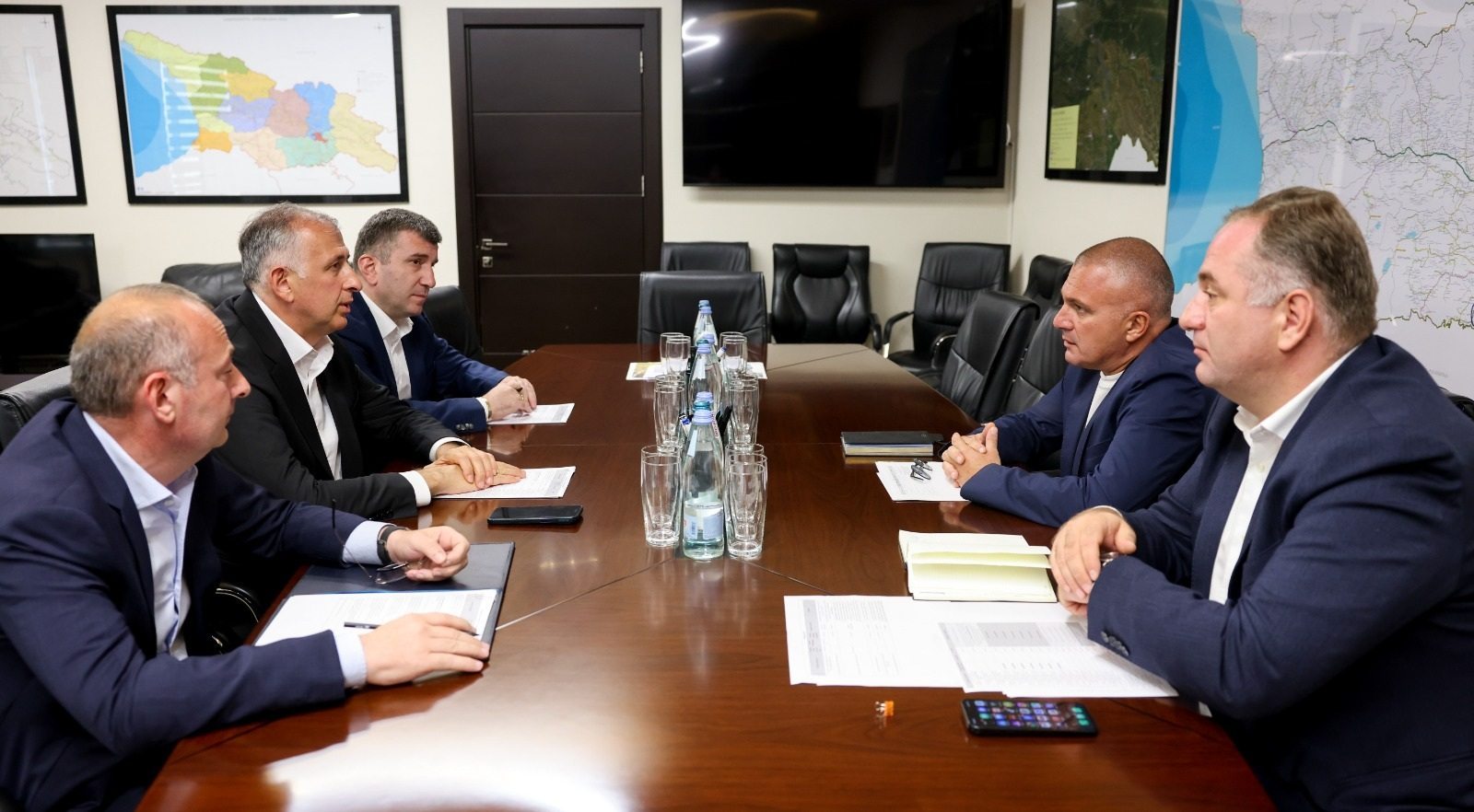 ზურაბ პატარაძე რევაზ სოხაძეს და გიორგი შონიას შეხვდა