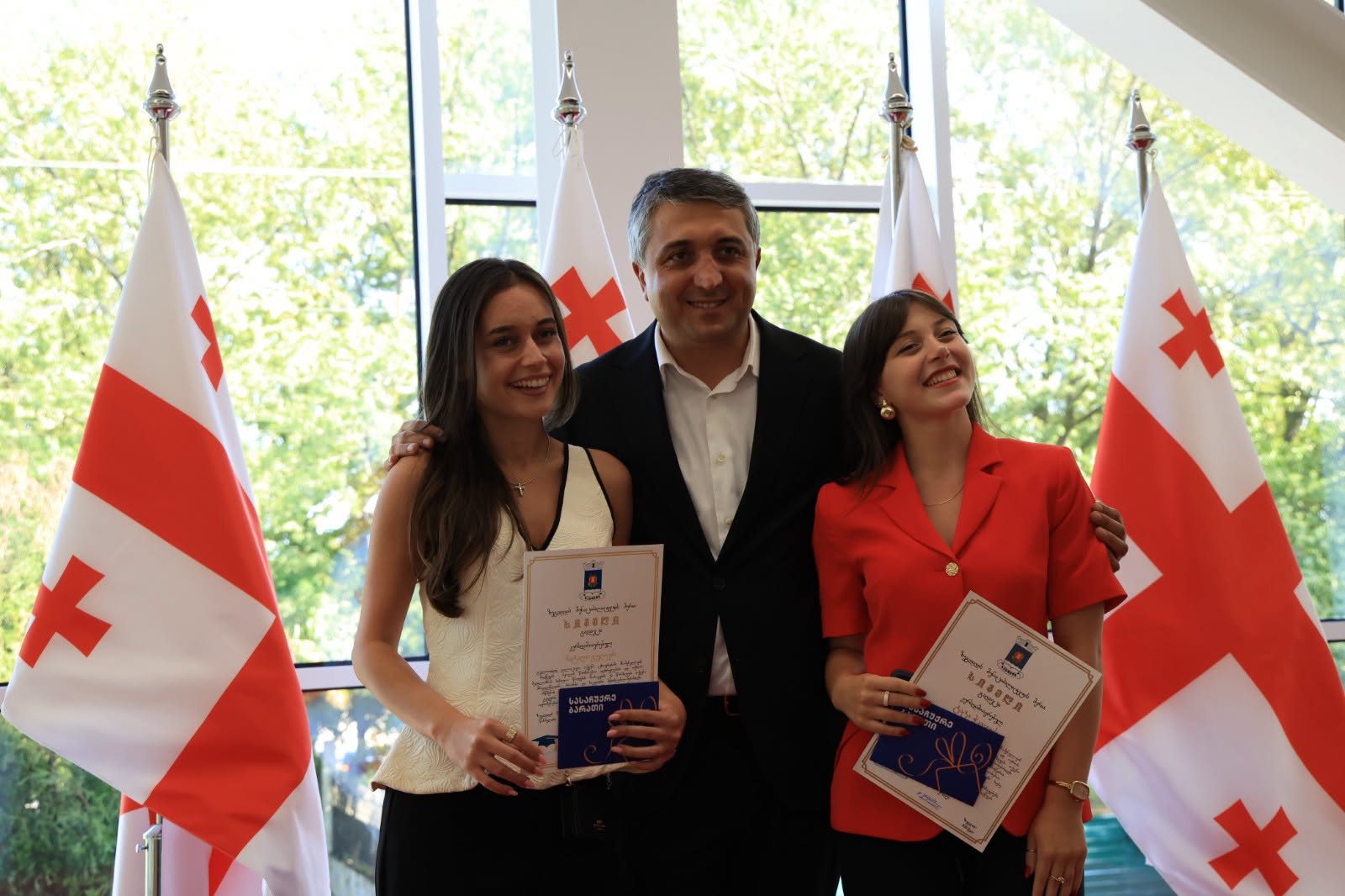 ზუგდიდს 2025-2026 სასწავლო წელს 158 ოქროს და 21 ვერცხლის მედალოსანი ჰყავს - 2