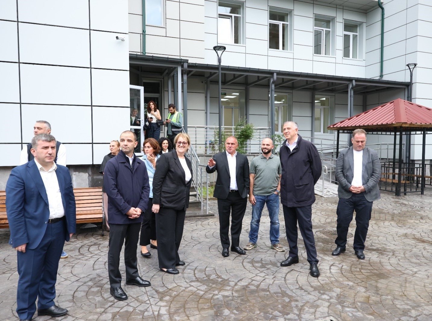 ზურაბ პატარაძე რევაზ სოხაძესთან ერთად საგანმანათლებლო პროექტების მიმდინარეობას გაეცნო