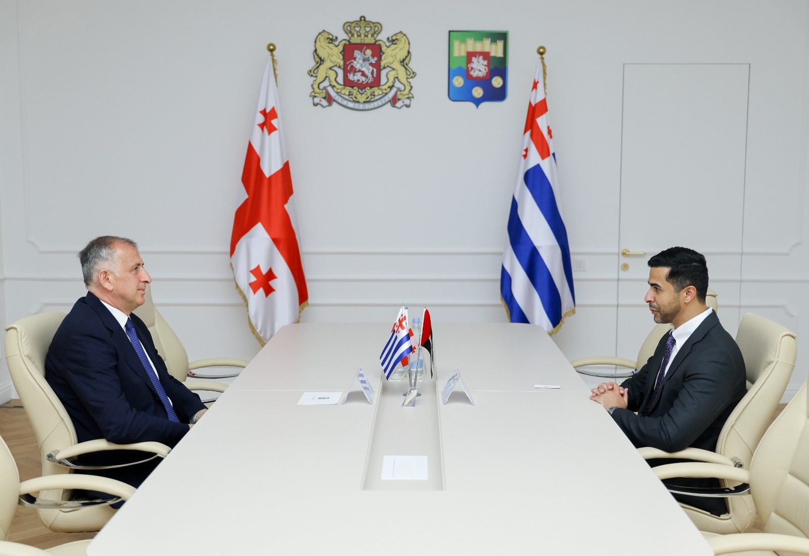 ზურაბ პატარაძე საქართველოში არაბთა გაერთიანებული საამიროების საგანგებო და სრულუფლებიან ელჩს შეხვდა