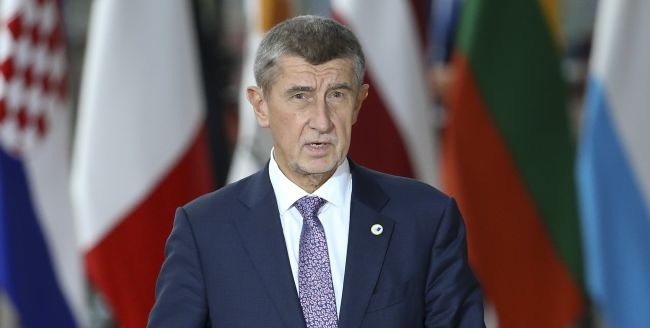 ჩეხეთის პრემიერ-მინისტრი, რომელიც ევროპელ ლიდერებს მშვიდობისკენ მოუწოდებდა, რუსეთთან საბრძოლველად მზადყოფნას აცხადებს