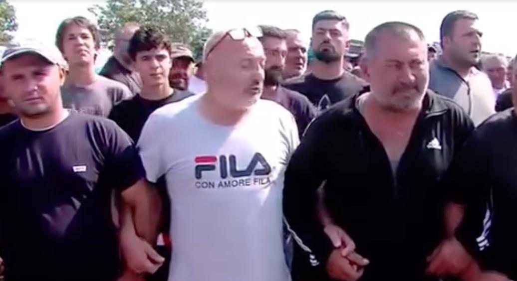 ყვარელსა და გურჯაანში ფერმერები საპროტესტო აქციას მართავენ