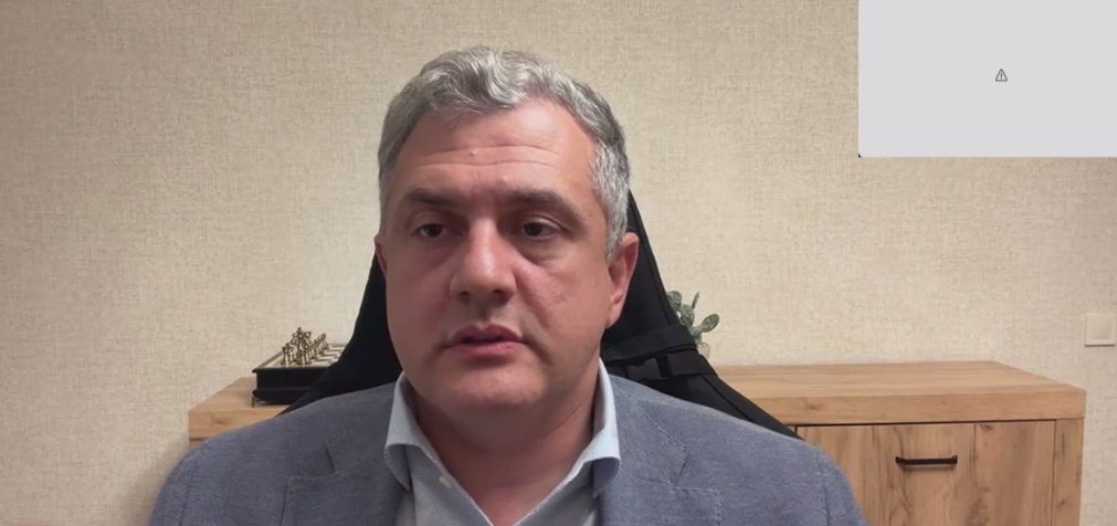 გიგი კალანდაძე - ფარცხალაძე რომ ჩამოვა უკრაინაში, თუ შესწევს ამის ვაჟკაცობა, ჩაიდოს ხორბლის მარცვალი და კარტოფილი, კარგი გასანოყიერებელი საშუალება იქნება 