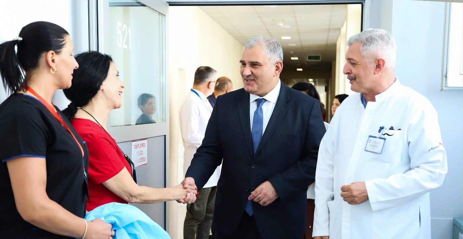 მიხეილ სარჯველაძე ხეჩინაშვილის სახელობის საუნივერსიტეტო კლინიკის დამწვრობის ცენტრში იმყოფებოდა