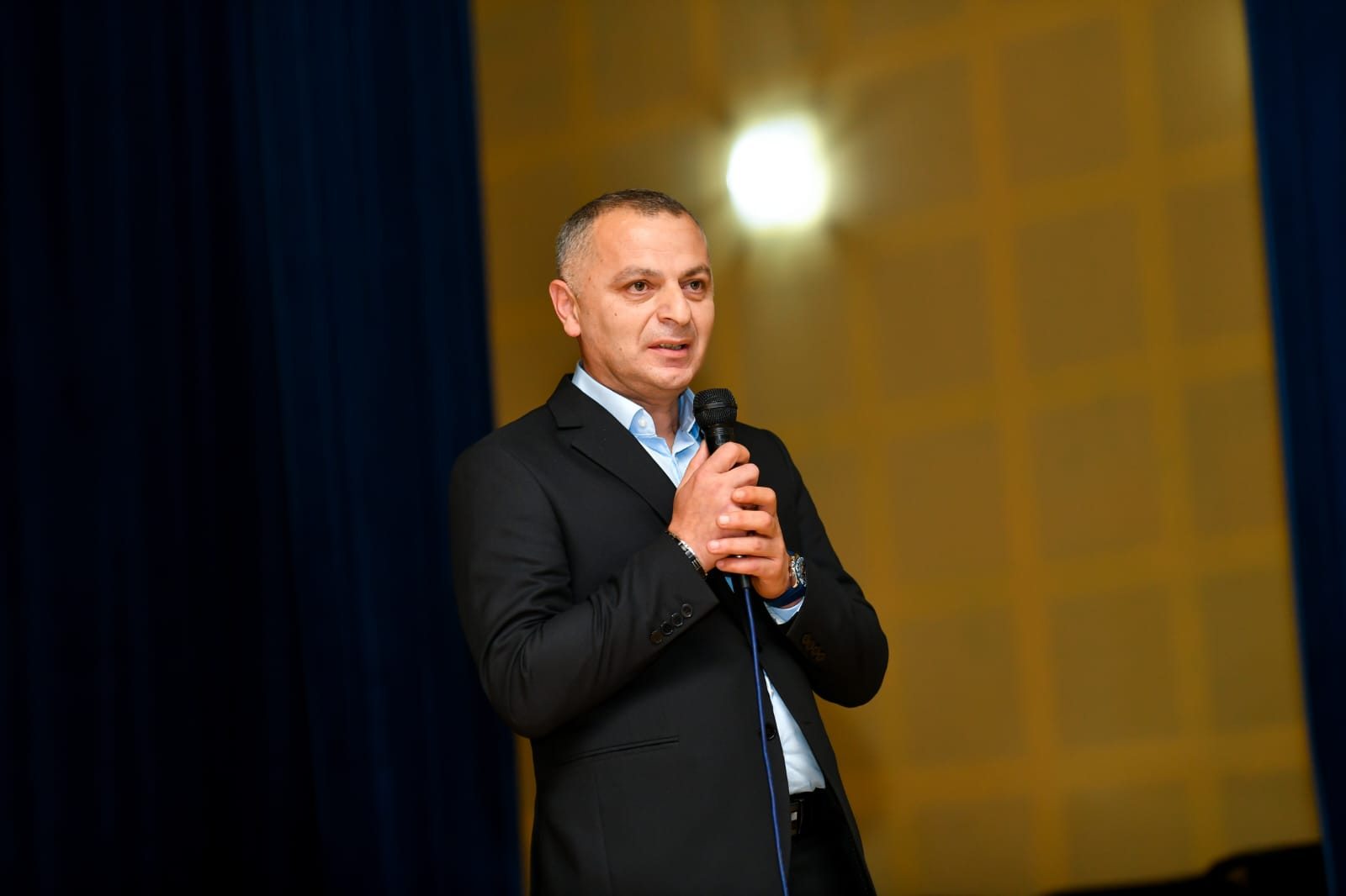 ​წალენჯიხაში ღვაწლმოსილი პედაგოგები დააჯილდოვეს - 1