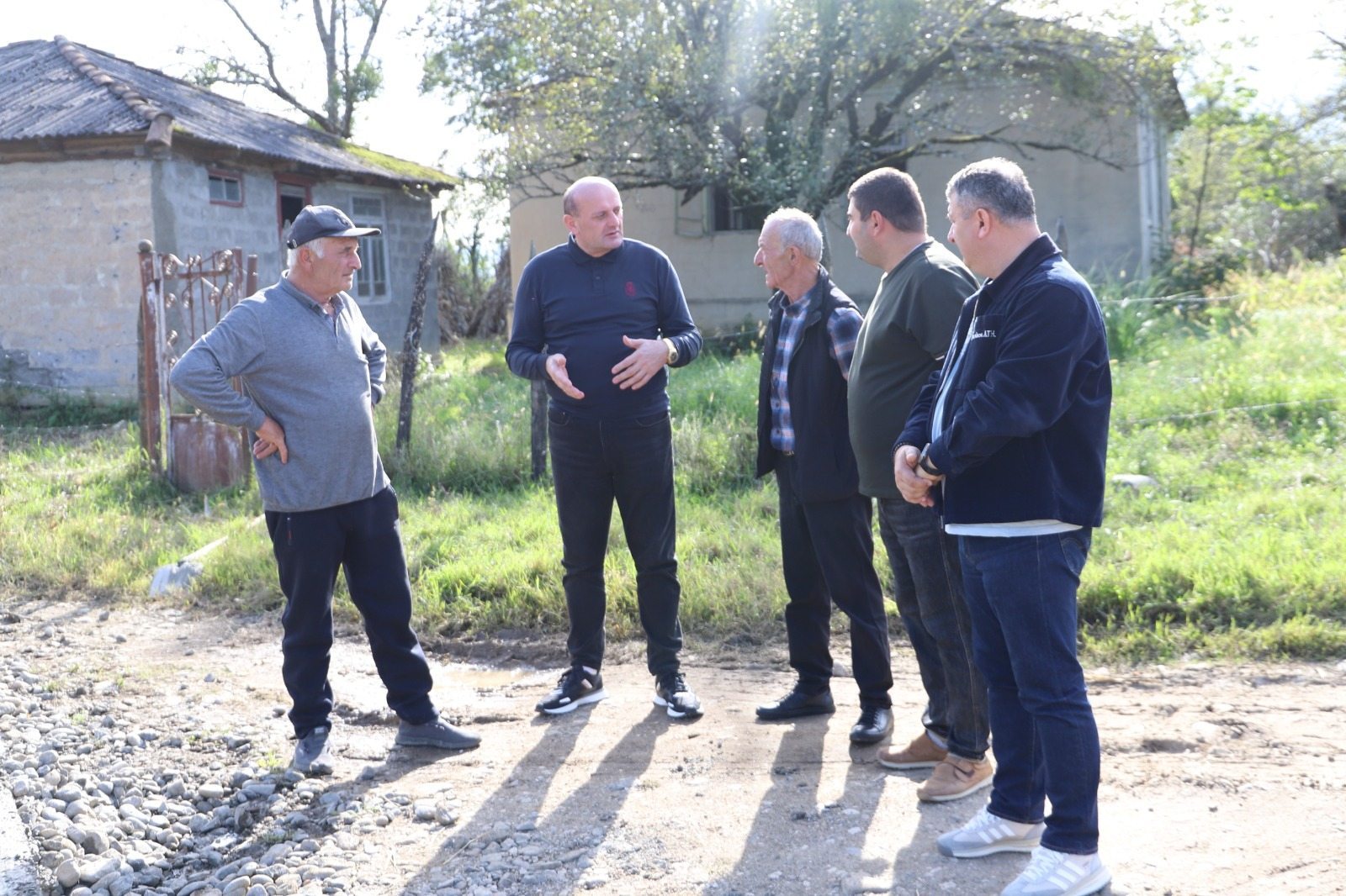 თერჯოლის მუნიციპალიტეტის მერმა ზედა საზანოს ადმინისტრაციულ ერთეულში საუბნო გზების რეაბილიტაციის პროცესი დაათვალიერა - 1