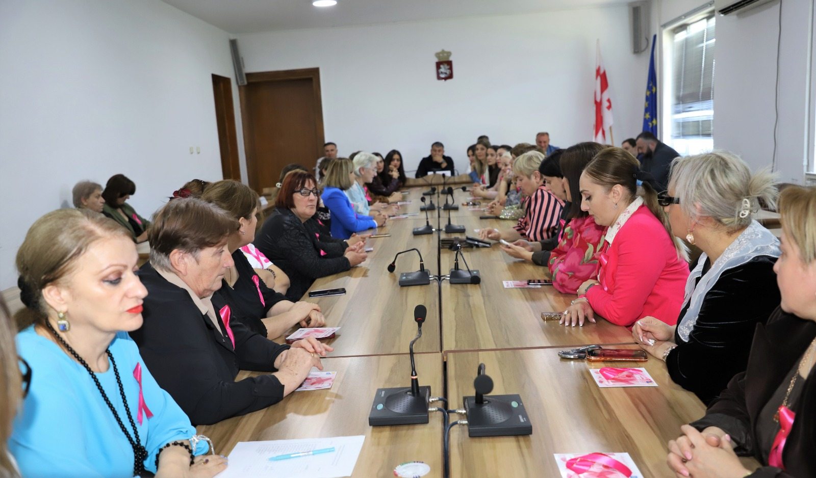 თერჯოლის მუნიციპალიტეტის საკრებულოს სხდომათა დარბაზში ქალთა და ბავშვთა საკითხებზე მომუშავე საბჭოს სხდომა გაიმართა