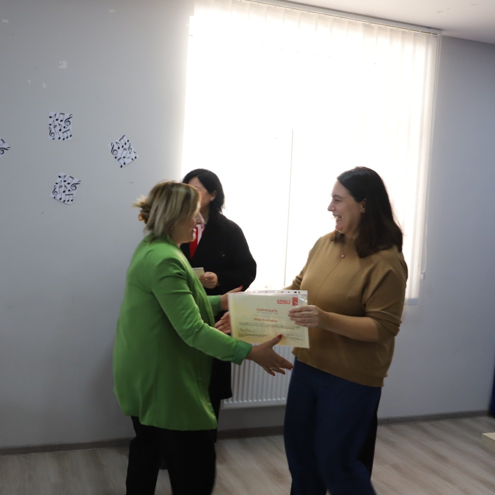 თერჯოლის მერი სკოლამდელი აღზრდის დაწესებულებების წარმომადგენლებისთვის სერტიფიკატების გადაცემის ღონისძიებას დაესწრო - 4