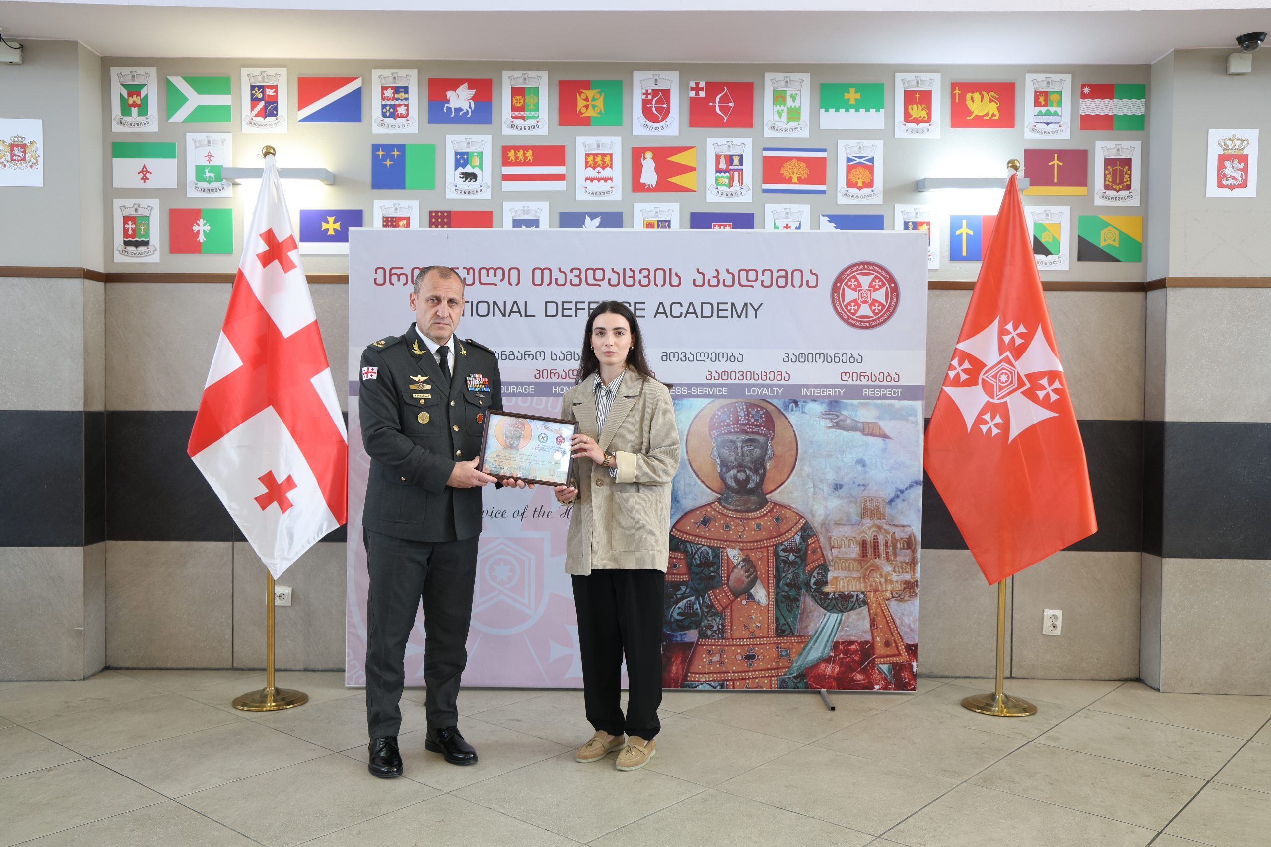 თავდაცვის აკადემიაში სამაგისტრო პროგრამებზე სწავლის დაწყებისა და წინა სემესტრის წარჩინებული მსმენელები დააჯილდოვეს - 1