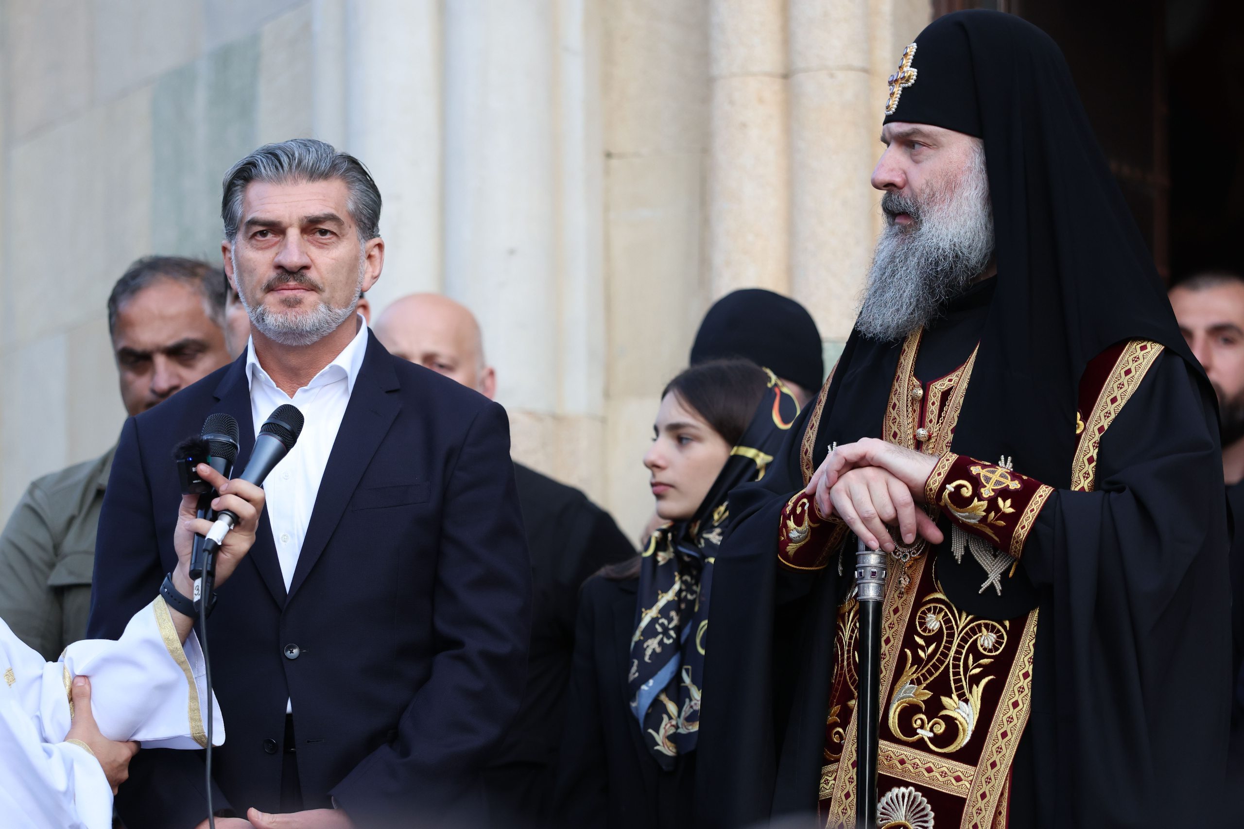 მიხეილ ყაველაშვილი შუახევის მუნიციპალიტეტის სოფელ ხიჭაურში შიო III-ის მიერ ახალნათელღებულთა დალოცვის ცერემონიას დაესწრო