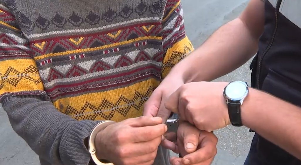 Suspect arrested after stealing car, crashing it in Tbilisi