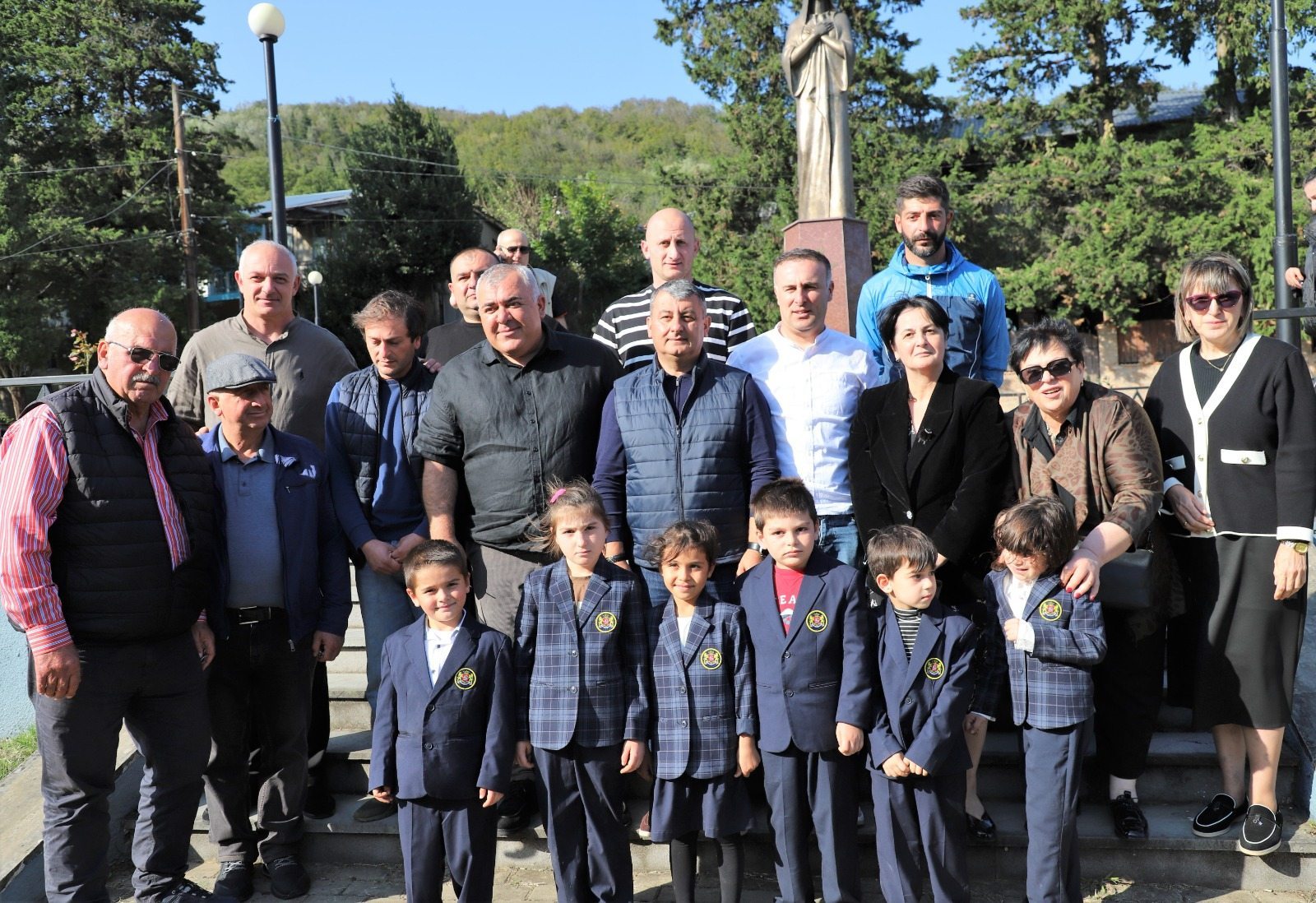 თერჯოლაში, სახელმწიფო პროგრამის "ჩემი პირველი ნერგის" ფარგლებში დაგეგმილი გამწვანების ღონისძიებები გაიმართა